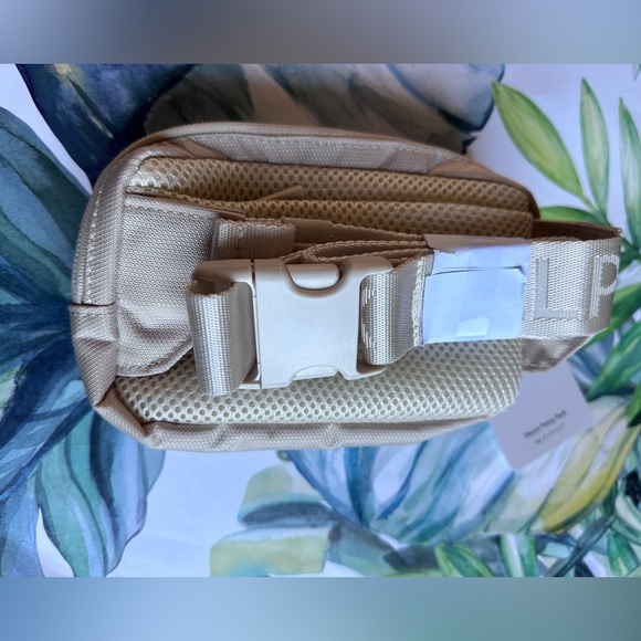 Calpak Stevyn Fanny Pack - Dune NWT - Picture 6 of 8